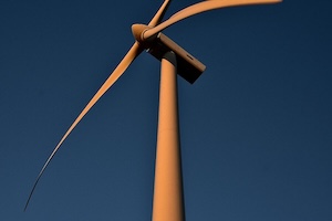 Aspas_de_un_aerogenerador_de_electricidad_300x200